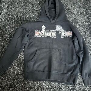 Black 'Hawk 'Em' Graphic Hoodie